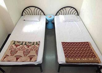 Hotel Sarang Lodging And Boarding, Satara 4
